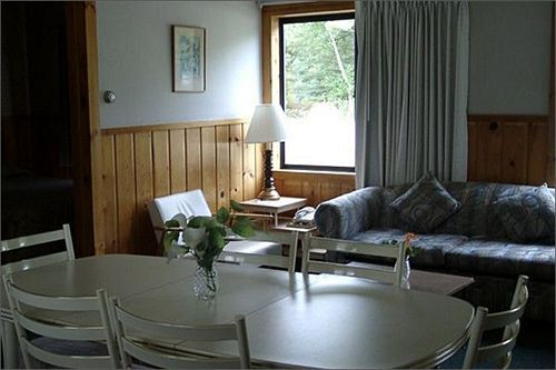 Waterfront Inn Mackinaw Stadt Exterior foto