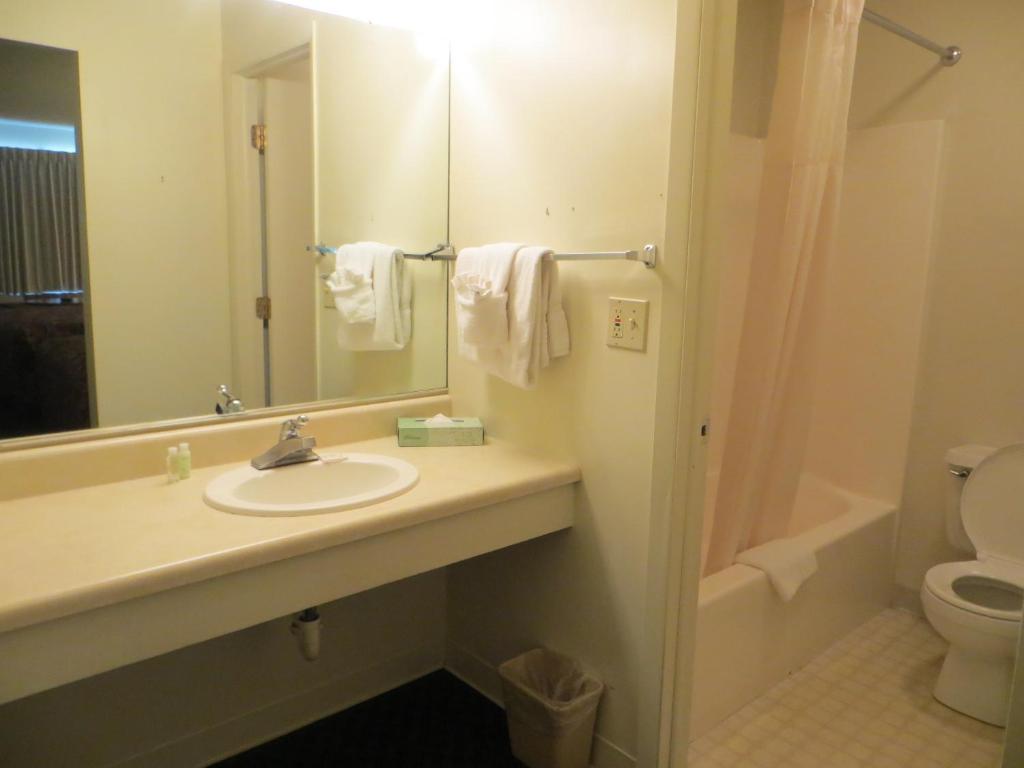 Waterfront Inn Mackinaw Stadt Zimmer foto